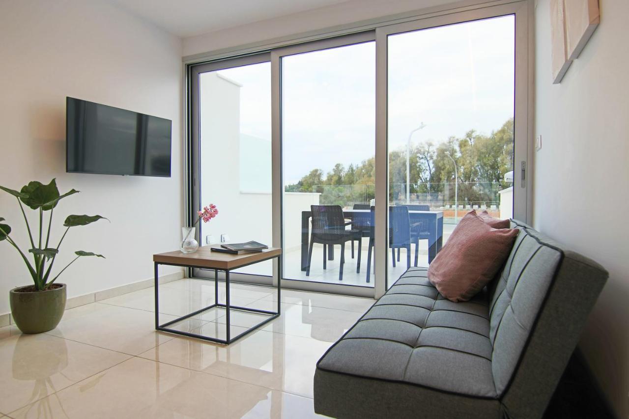 Phaedrus Living - Seaside Luxury Flat Harbour 105 Lejlighed Paphos Eksteriør billede